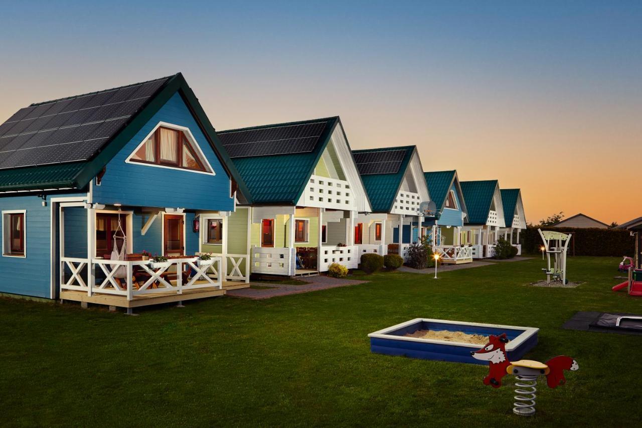 Hotel Morska Mila Gąski Exterior foto